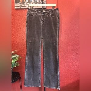 Wörn. Size 10. Crushed velvet chocolate straight leg pants.